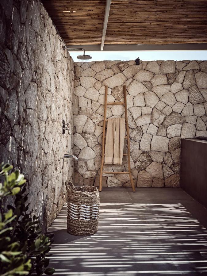 Noema Villa - Stylish Villa With Scenic Serenity, By Zantewize Sarakinádhon Екстериор снимка