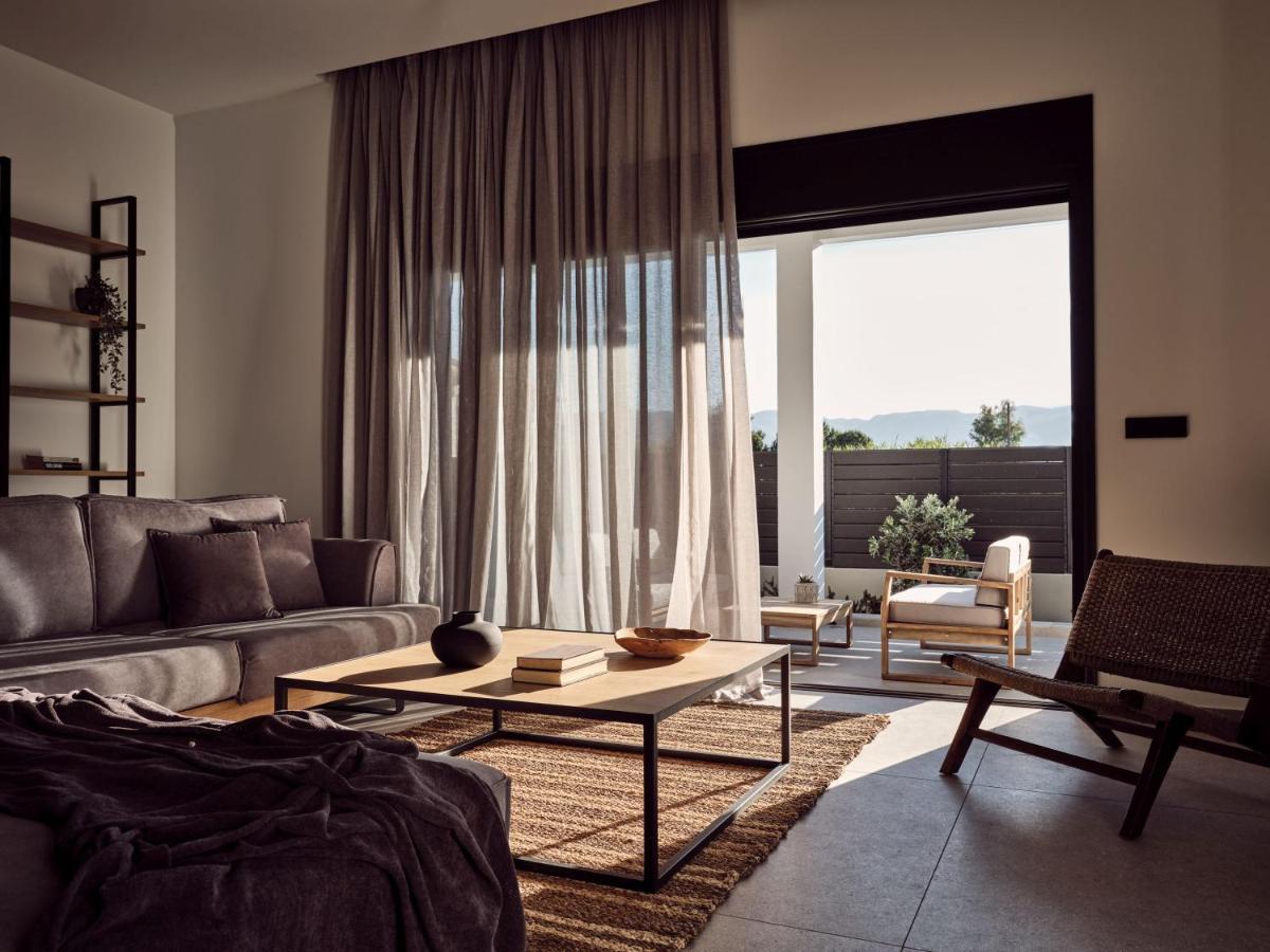 Noema Villa - Stylish Villa With Scenic Serenity, By Zantewize Sarakinádhon Екстериор снимка