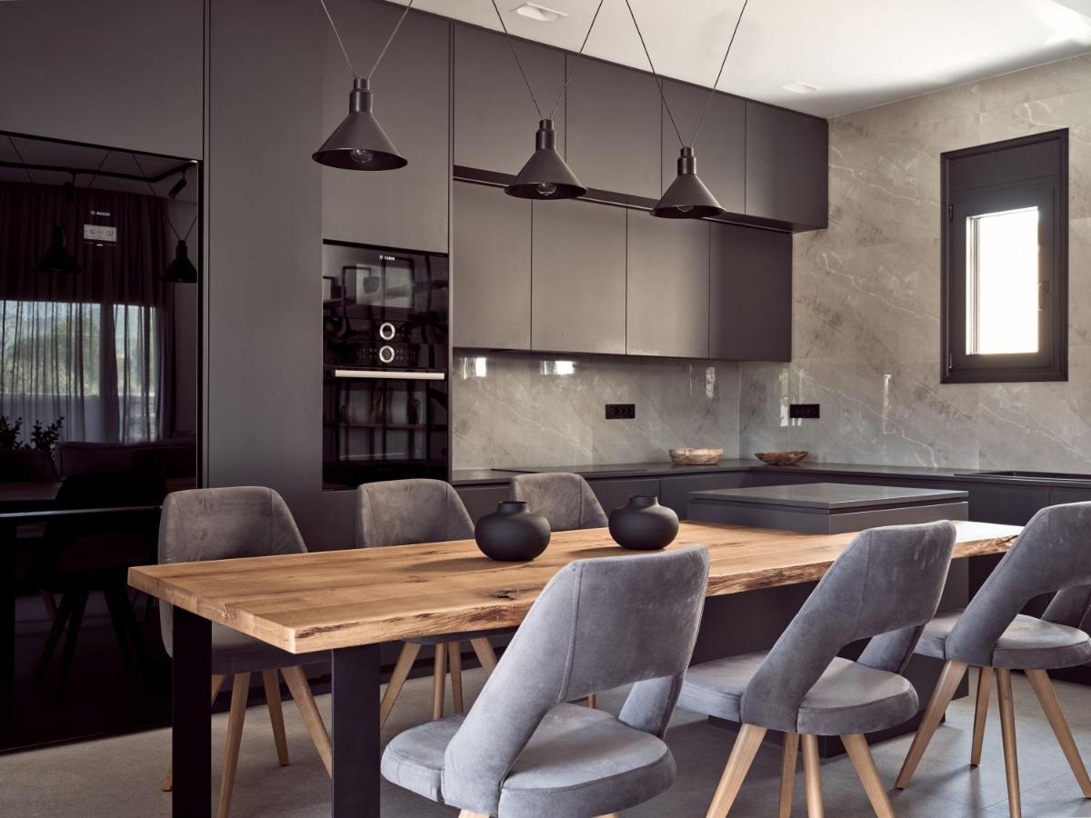 Noema Villa - Stylish Villa With Scenic Serenity, By Zantewize Sarakinádhon Екстериор снимка